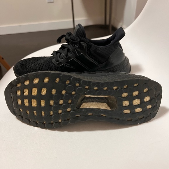 Adidas Ultra Boost - Picture 8 of 9